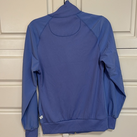 Cherokee Infinity scrub jacket. Size small. - Picture 6 of 6